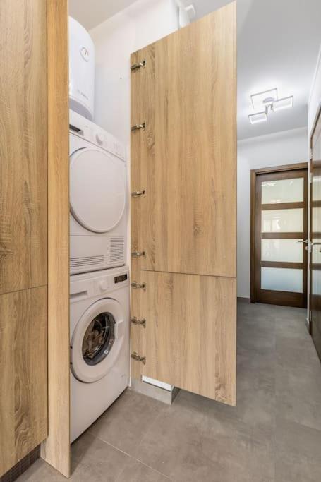 Nocturnal Elegance Apartment By Solea Sliema Exteriör bild