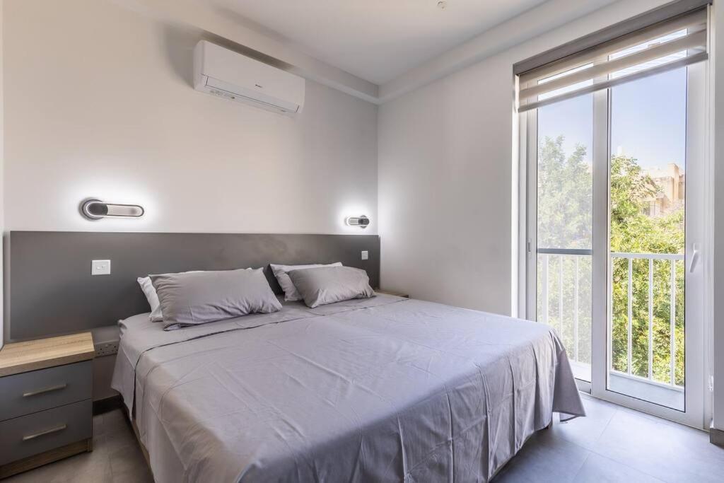 Nocturnal Elegance Apartment By Solea Sliema Exteriör bild